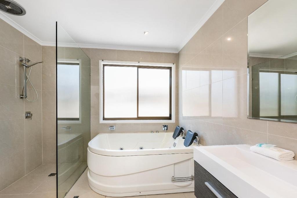 5 Banyan Court ASHMORE 11