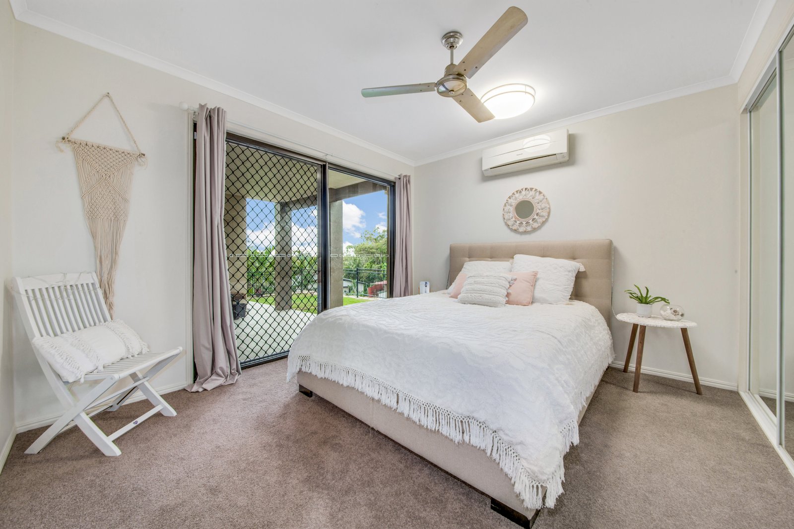 5 Bauhinia Street BOYNE ISLAND 8