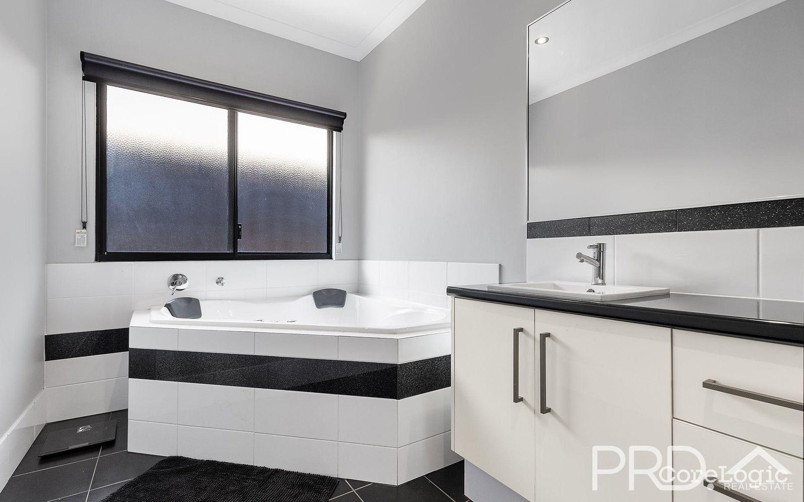 5 Baynton Drive BAYNTON 15