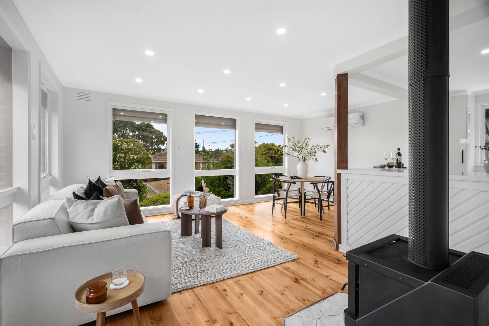 Real Estate and Property in 5 Baystone Road, Epping, VIC