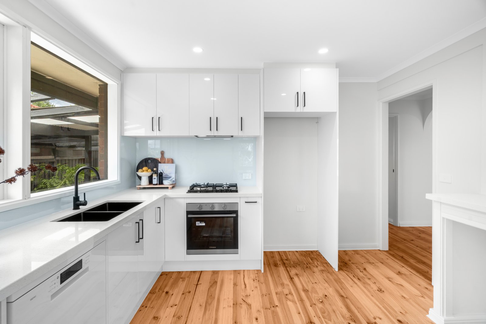 Real Estate and Property in 5 Baystone Road, Epping, VIC