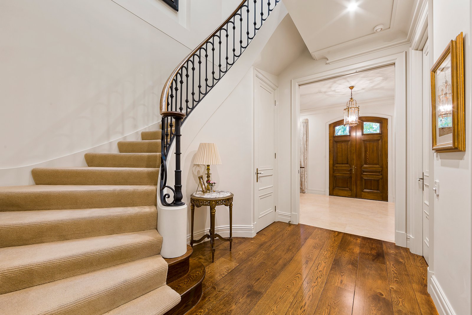 Real Estate and Property in 5 Bellaire Court, Toorak, VIC