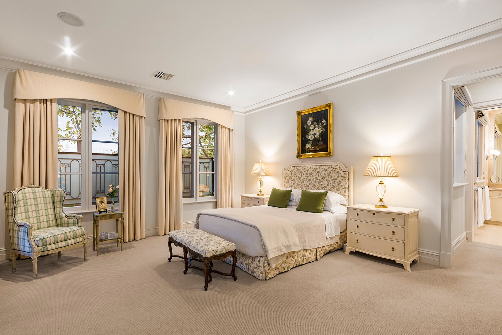 Real Estate and Property in 5 Bellaire Court, Toorak, VIC