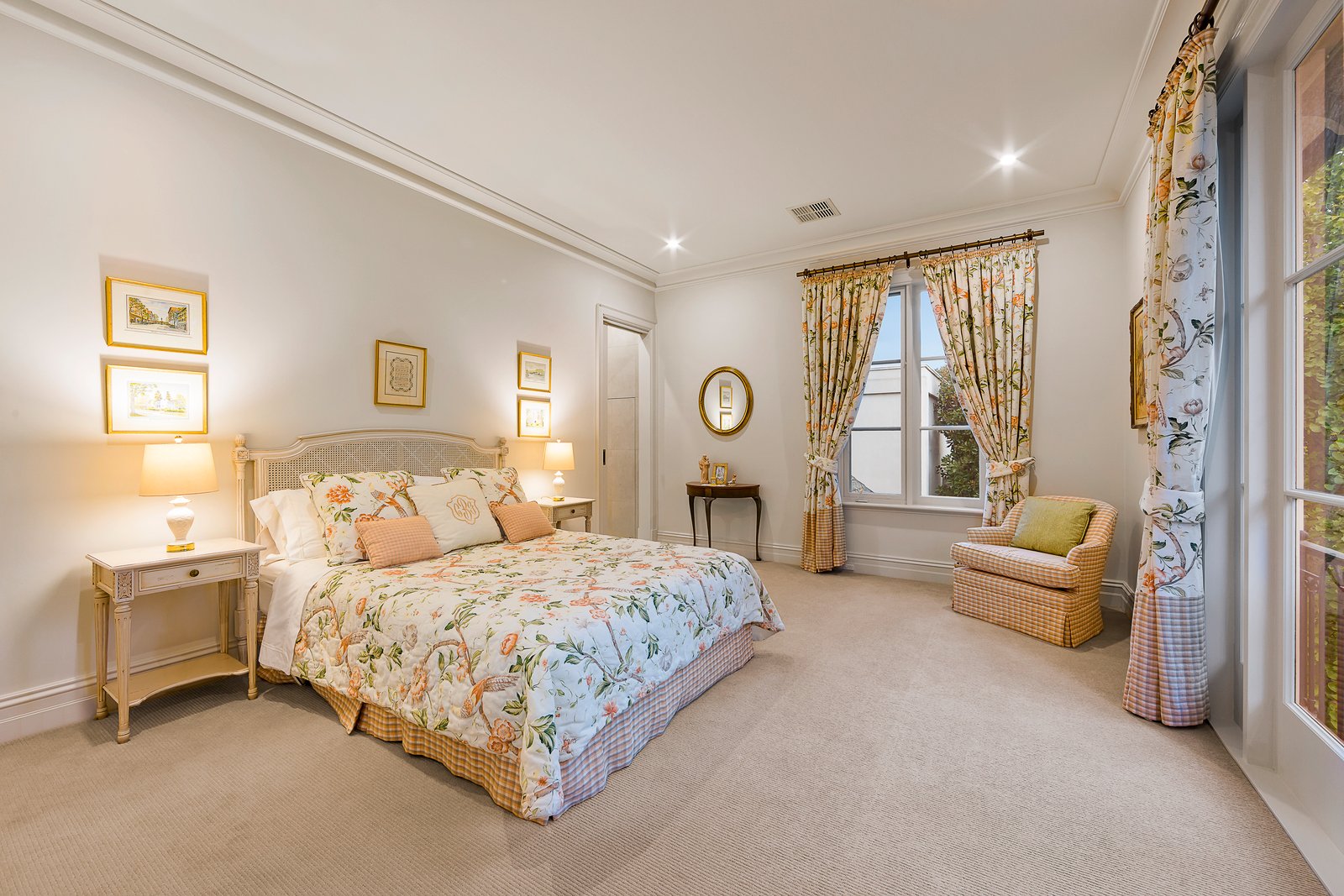 Real Estate and Property in 5 Bellaire Court, Toorak, VIC