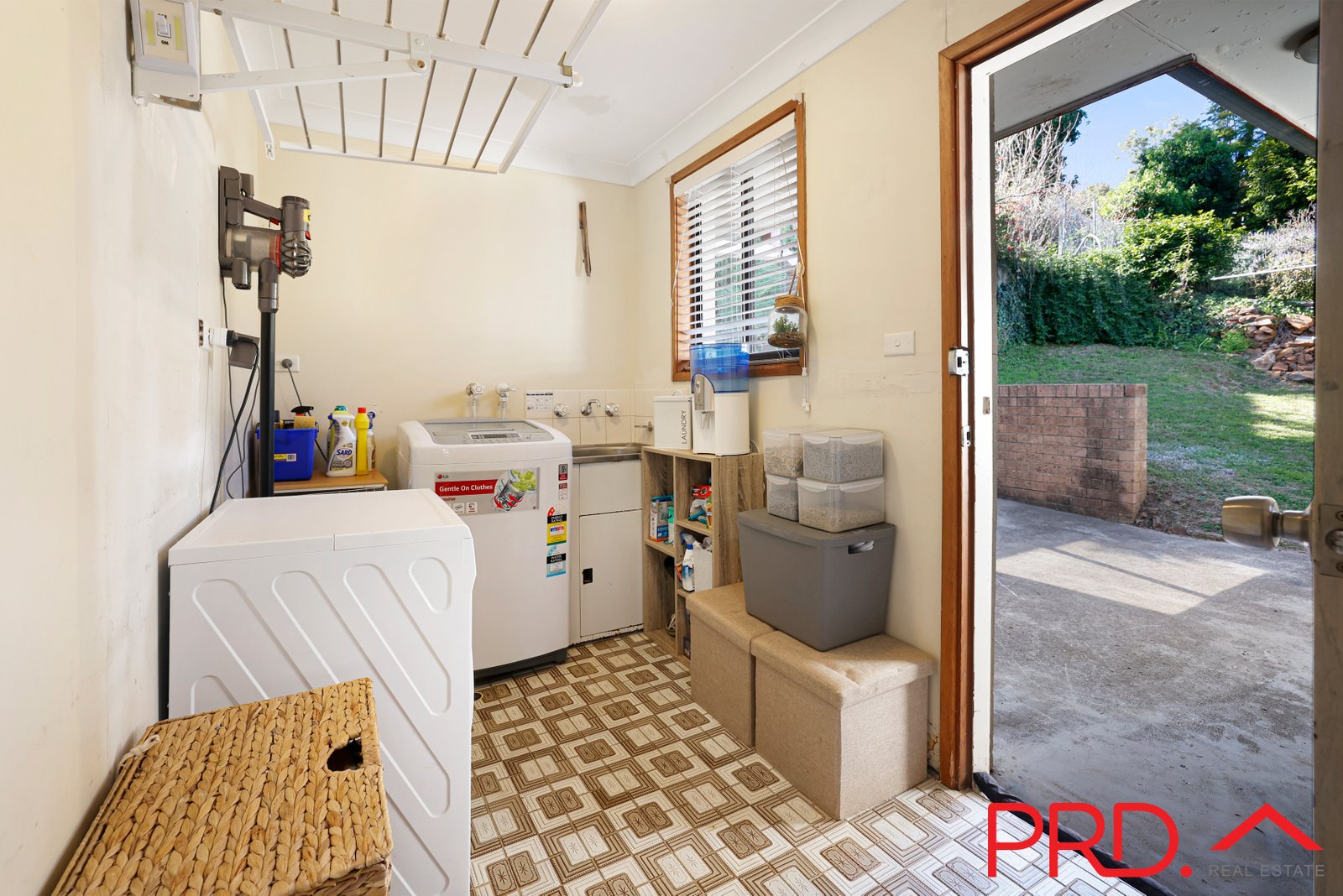 5 Bernice Place TAMWORTH 13