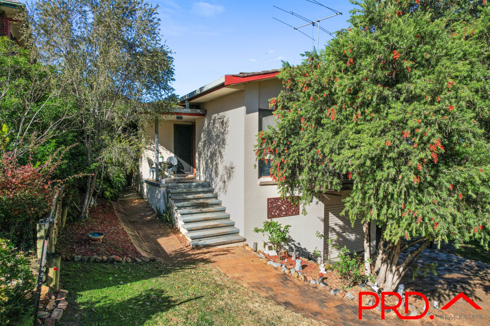 5 Bernice Place TAMWORTH 16