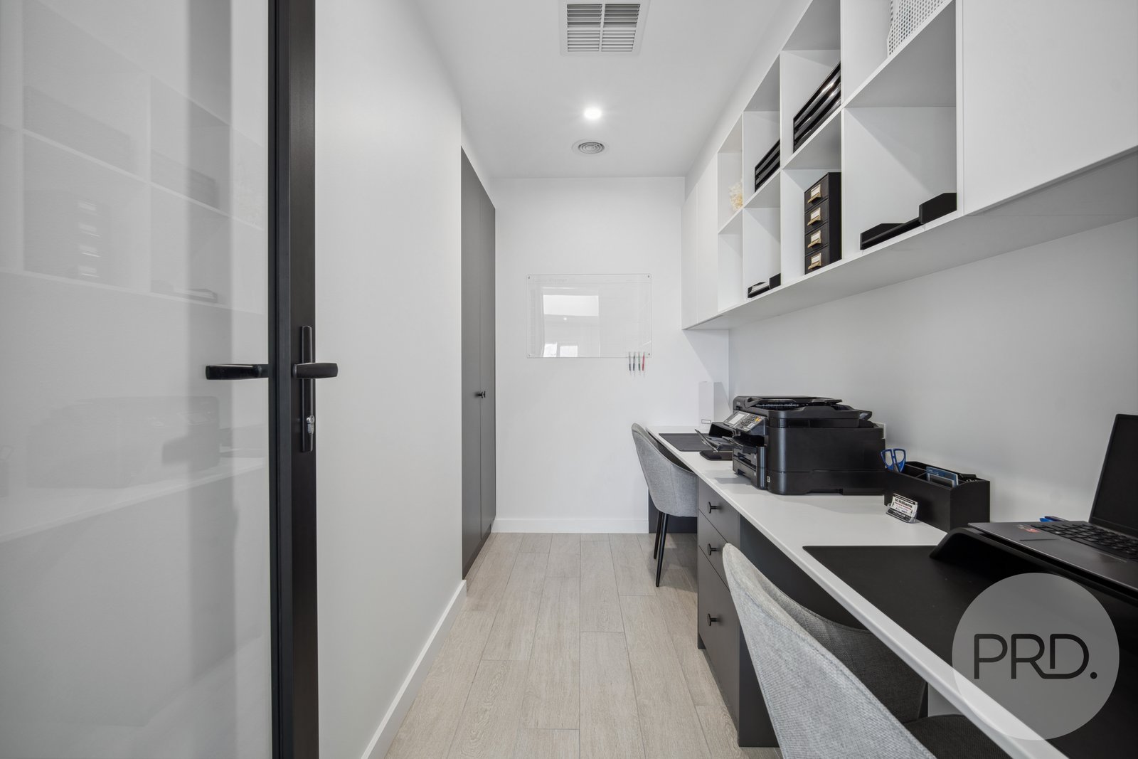 5 Billabong Crescent GOBBAGOMBALIN 19