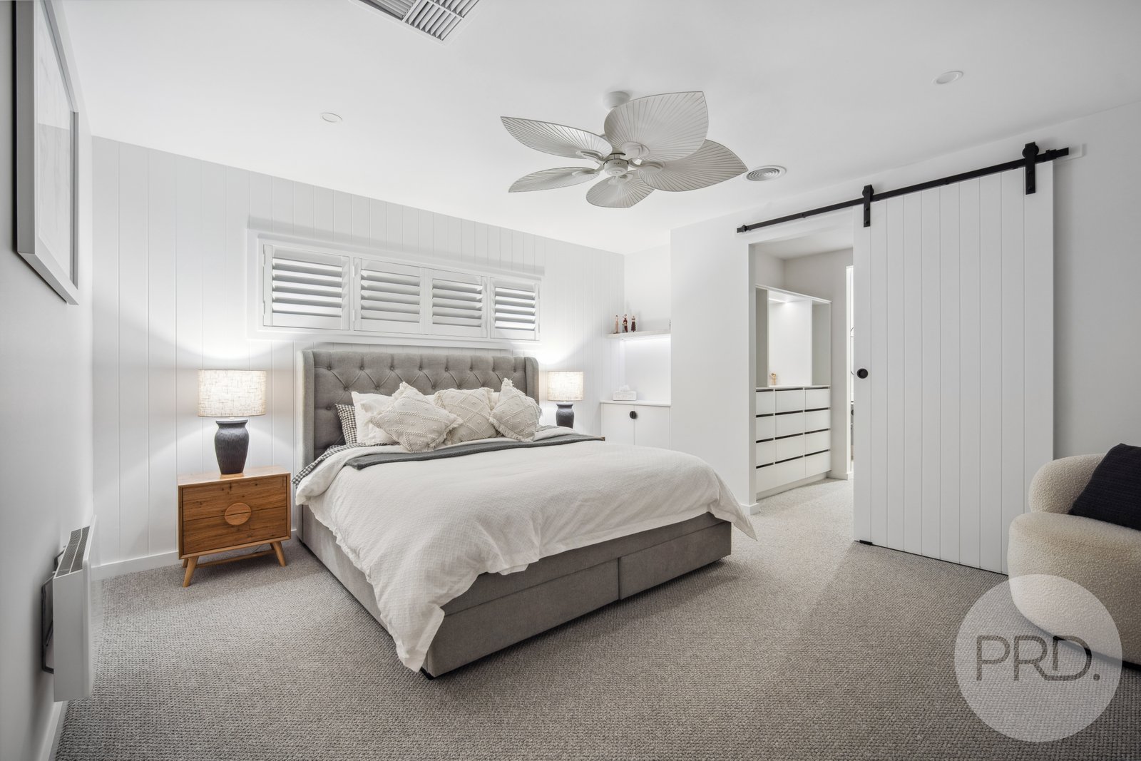 5 Billabong Crescent GOBBAGOMBALIN 33