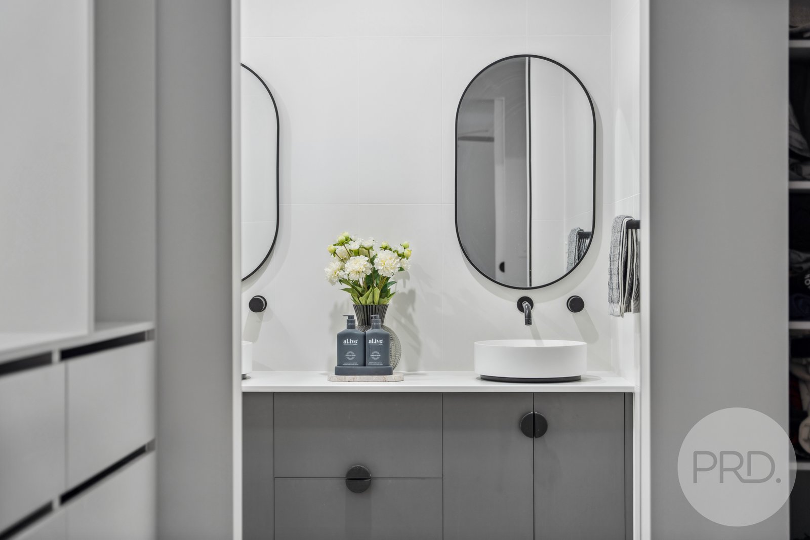 5 Billabong Crescent GOBBAGOMBALIN 35