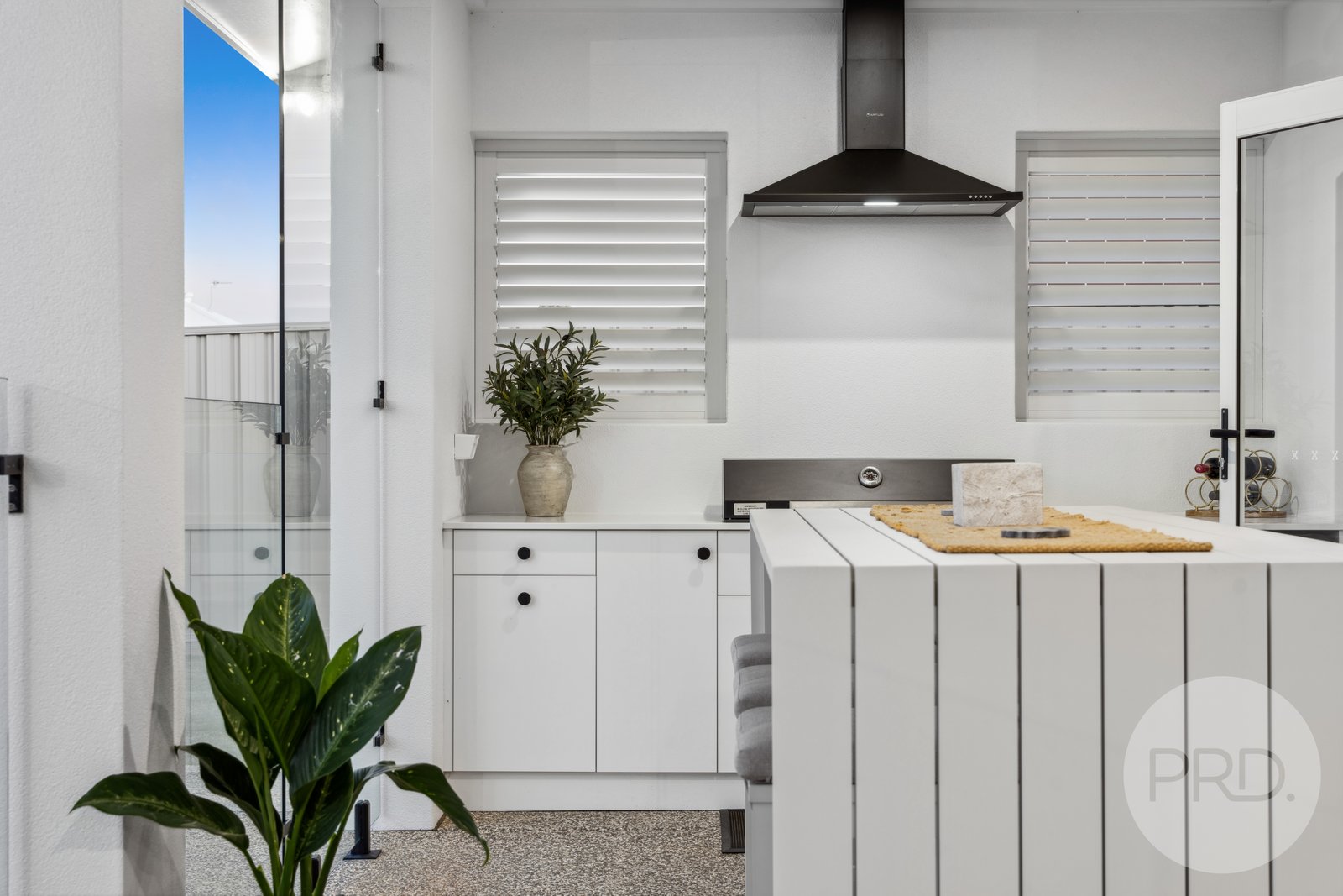 5 Billabong Crescent GOBBAGOMBALIN 39