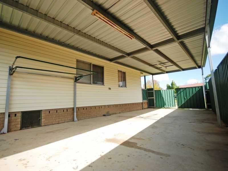 5 Bingham Place TOLLAND 9