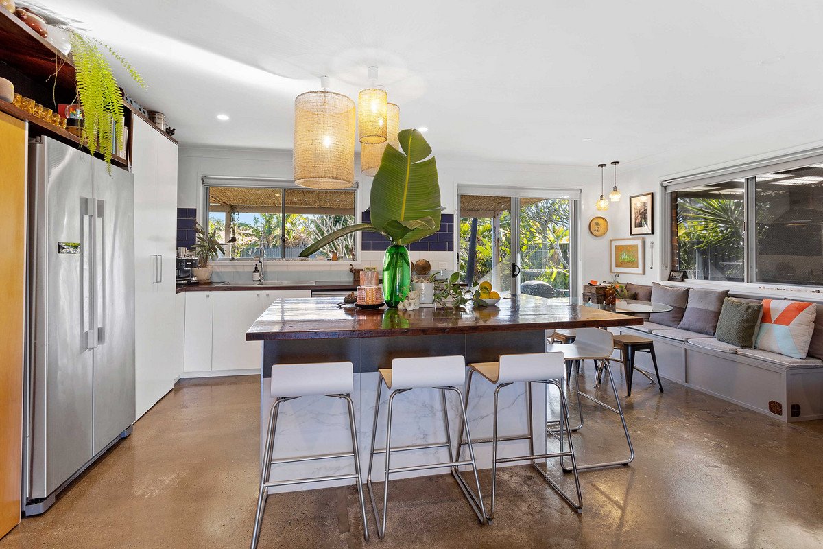 5 Binnacle Court Mermaid Waters 6