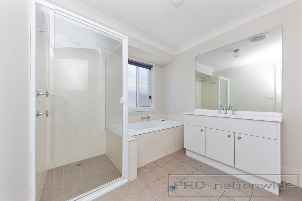 5 Birch Grove ABERGLASSLYN 14