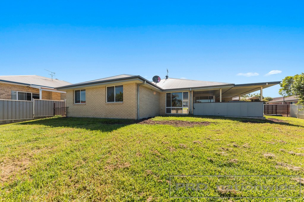 5 Birch Grove ABERGLASSLYN 17