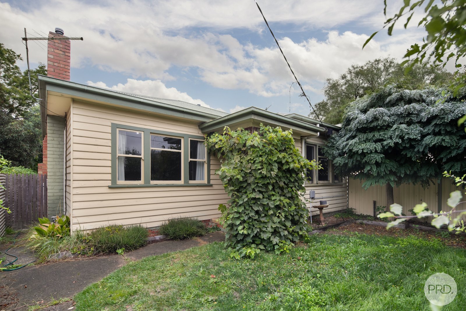 5 Birdwood Avenue SEBASTOPOL 1