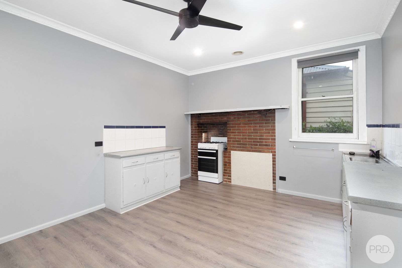 5 Birdwood Avenue SEBASTOPOL 4