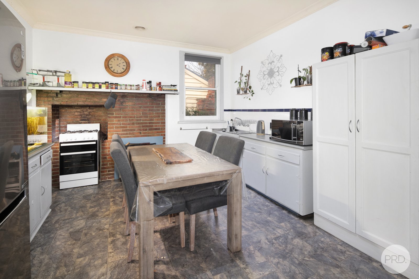 5 Birdwood Avenue SEBASTOPOL 6