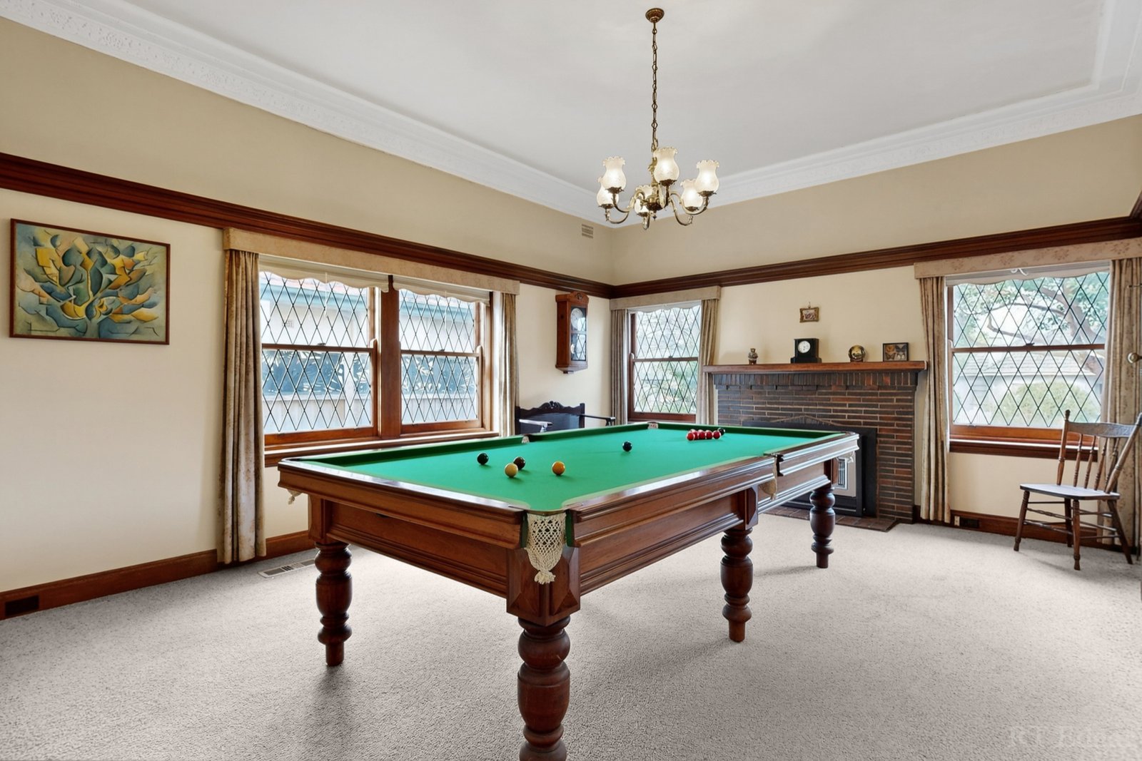 Real Estate and Property in 5 Black Street, Mont Albert, VIC