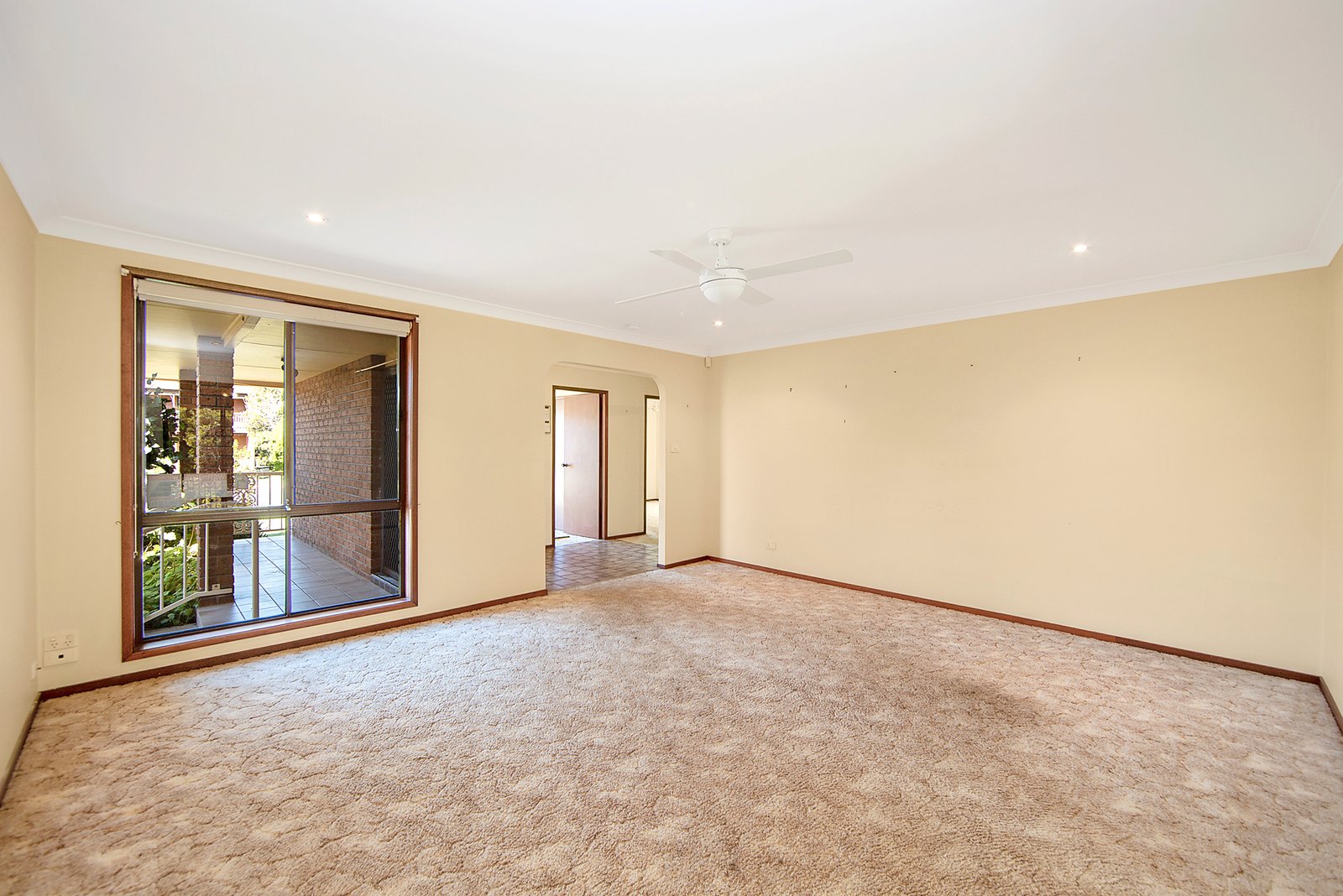5 Blackbutt Crescent LAURIETON 4