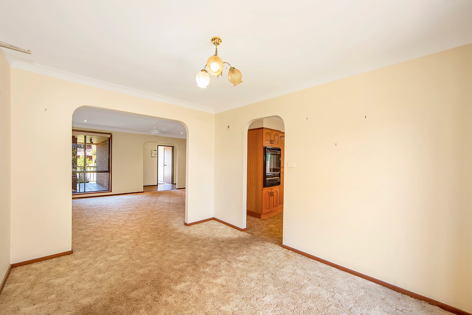 5 Blackbutt Crescent LAURIETON 7