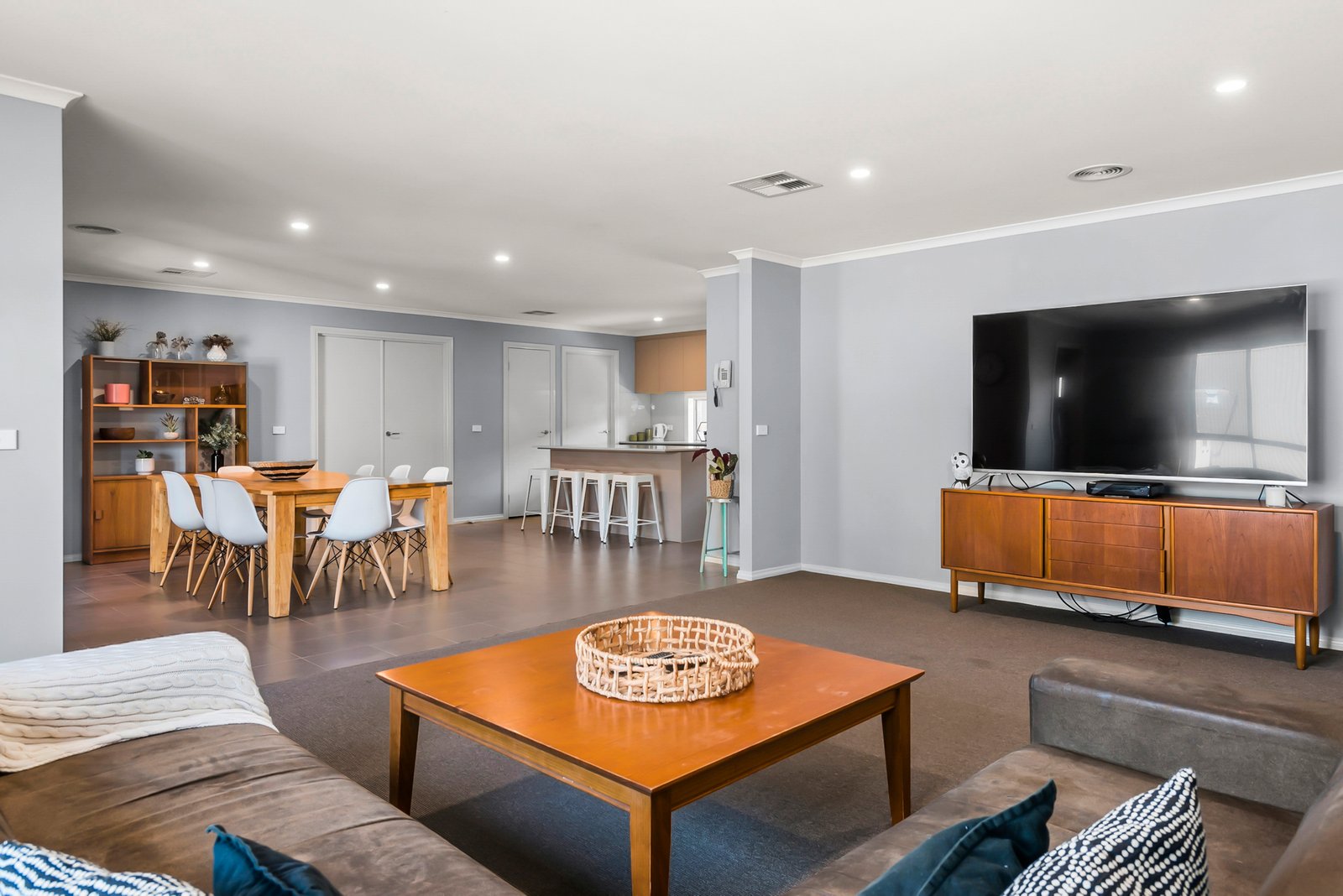 Real Estate and Property in 5 Blanche Close, Kyneton, VIC