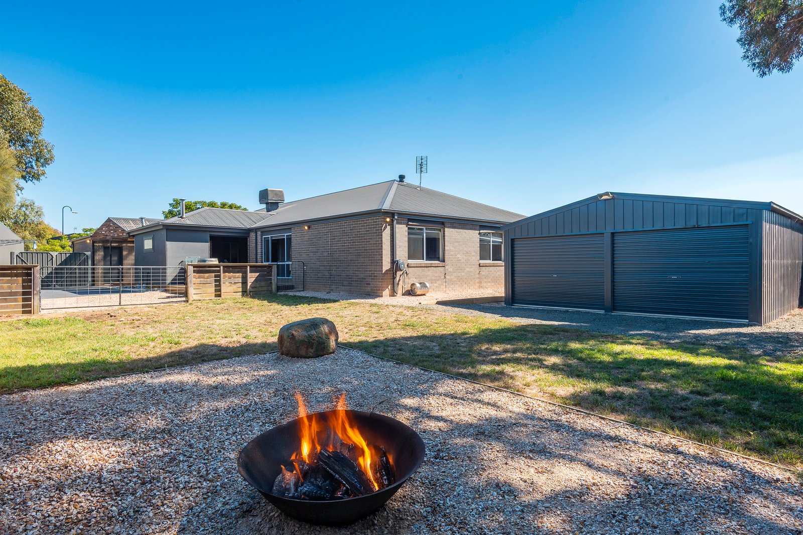 Real Estate and Property in 5 Blanche Close, Kyneton, VIC