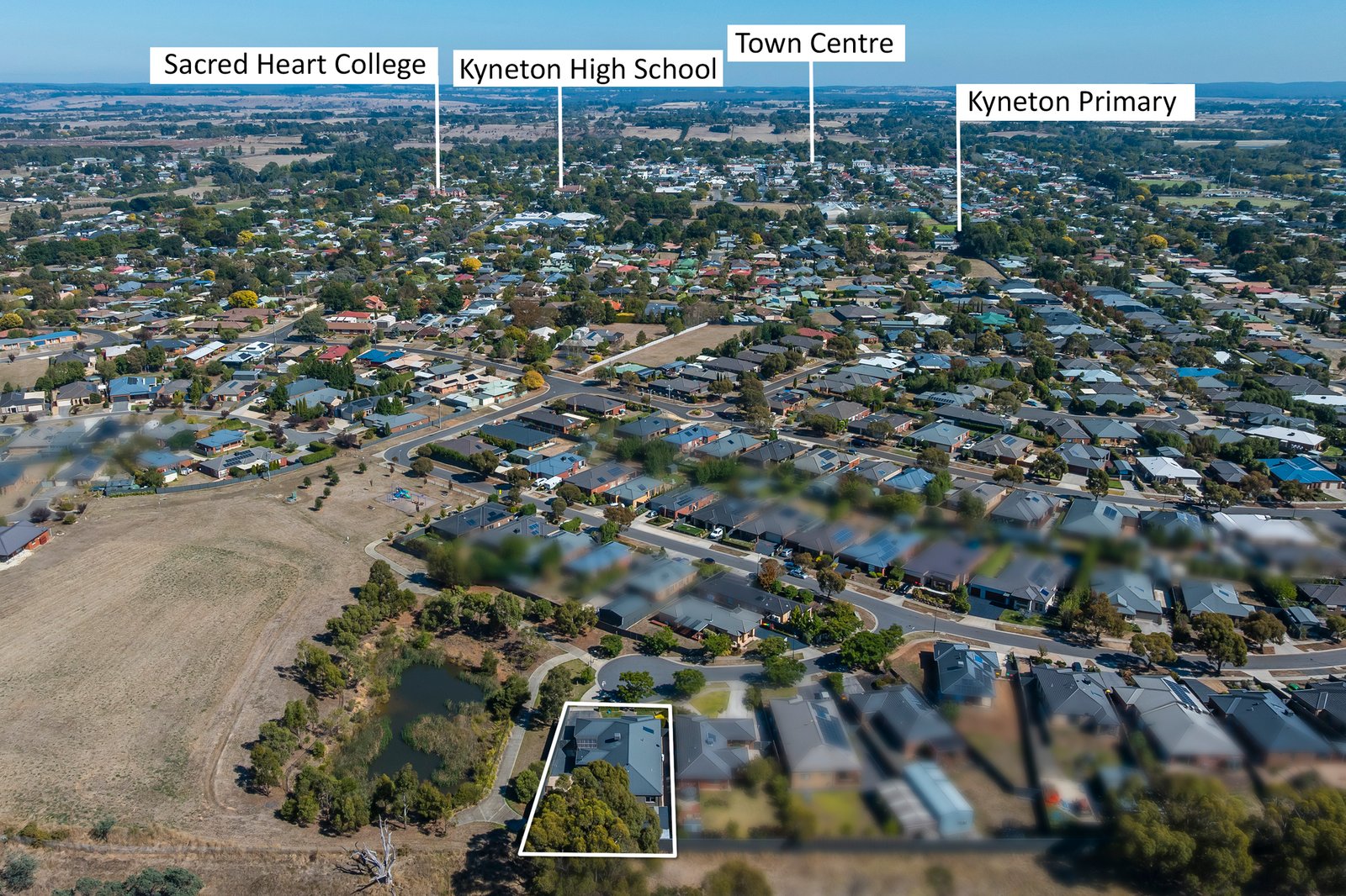 Real Estate and Property in 5 Blanche Close, Kyneton, VIC