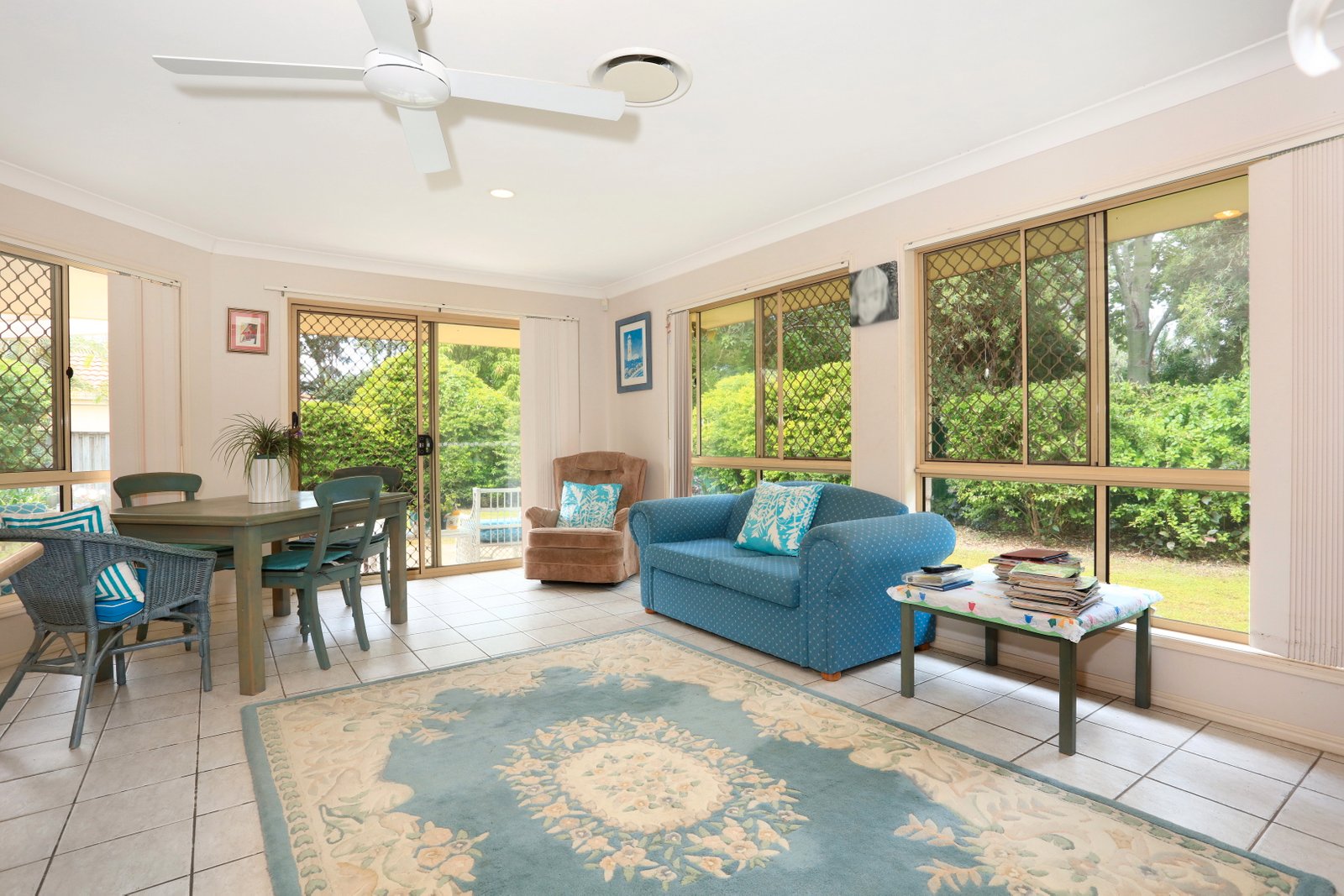 5 Bleadon Place MUDGEERABA 4