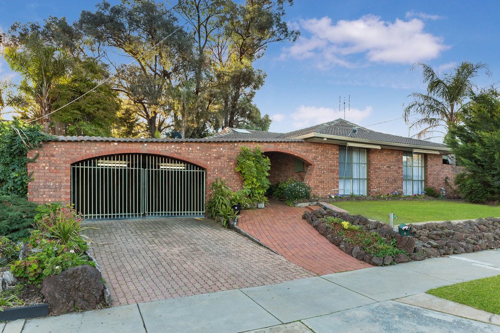 5 Boronia Crescent STRATHDALE 1