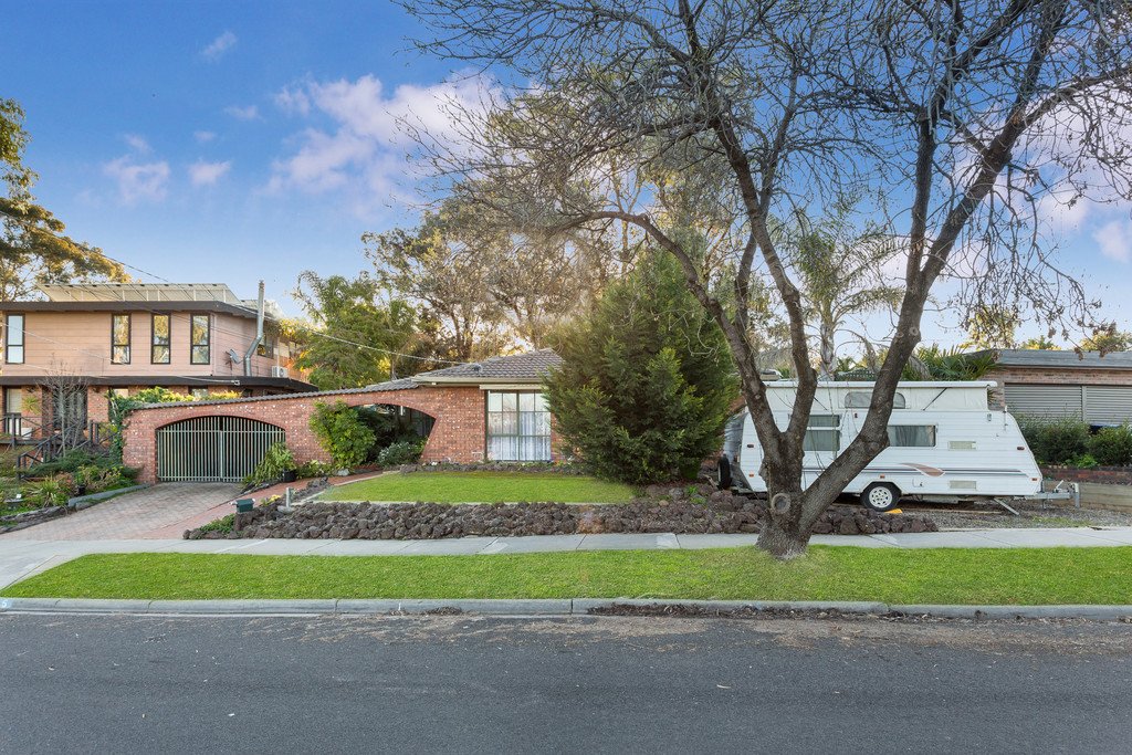 5 Boronia Crescent STRATHDALE 14