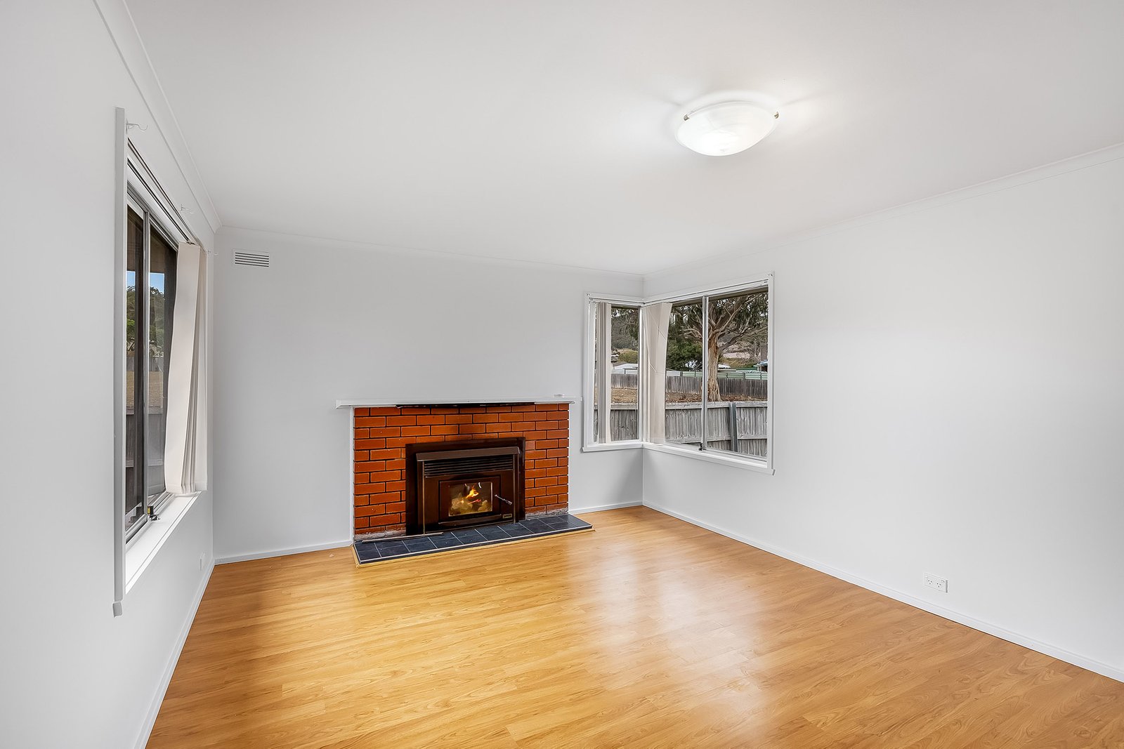5 Brambling Way CLARENDON VALE 3