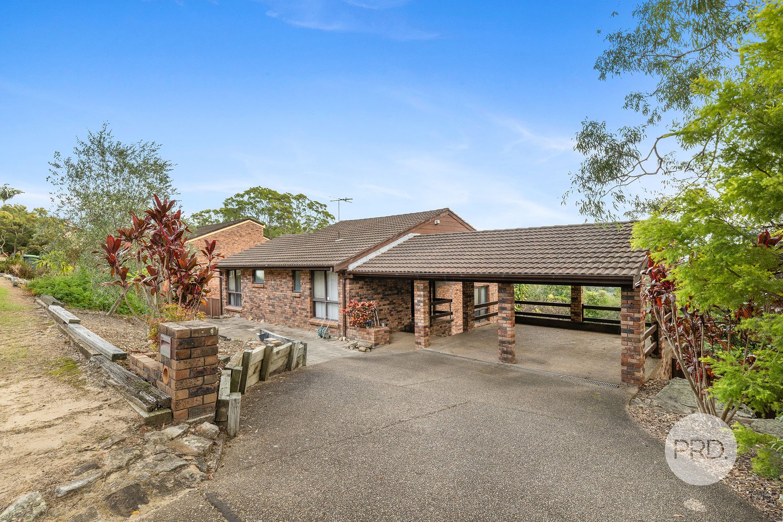 5 Bramwell Place ILLAWONG 1