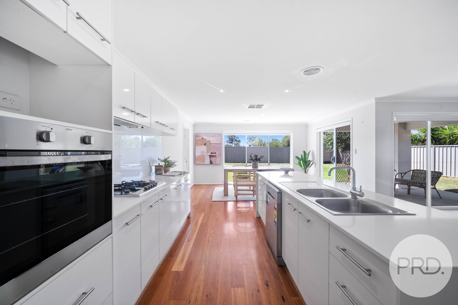 5 Breasley Crescent BOOROOMA 5