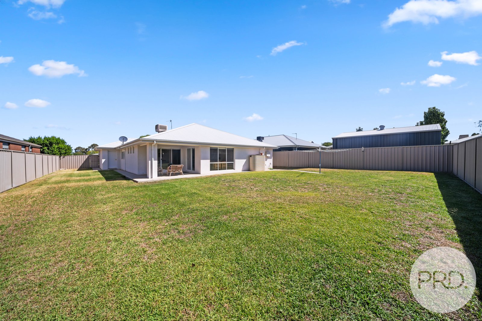 5 Breasley Crescent BOOROOMA 15