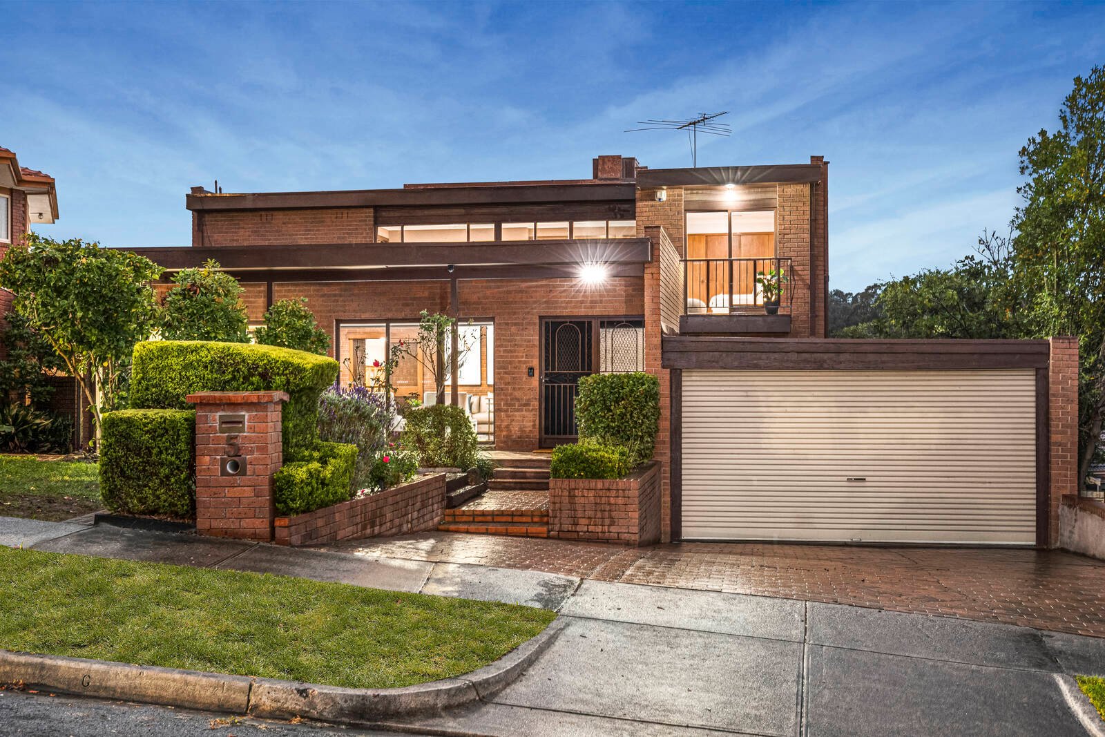 Real Estate and Property in 5 Briarfield Court, Templestowe, VIC