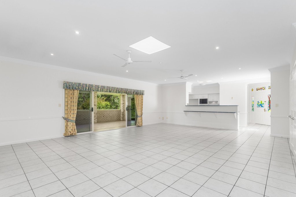 5 Bromley Close MURRUMBA DOWNS 2