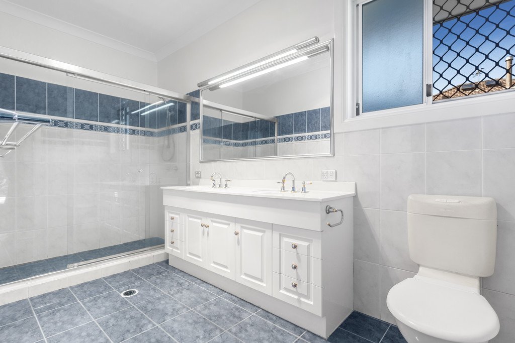 5 Bromley Close MURRUMBA DOWNS 6