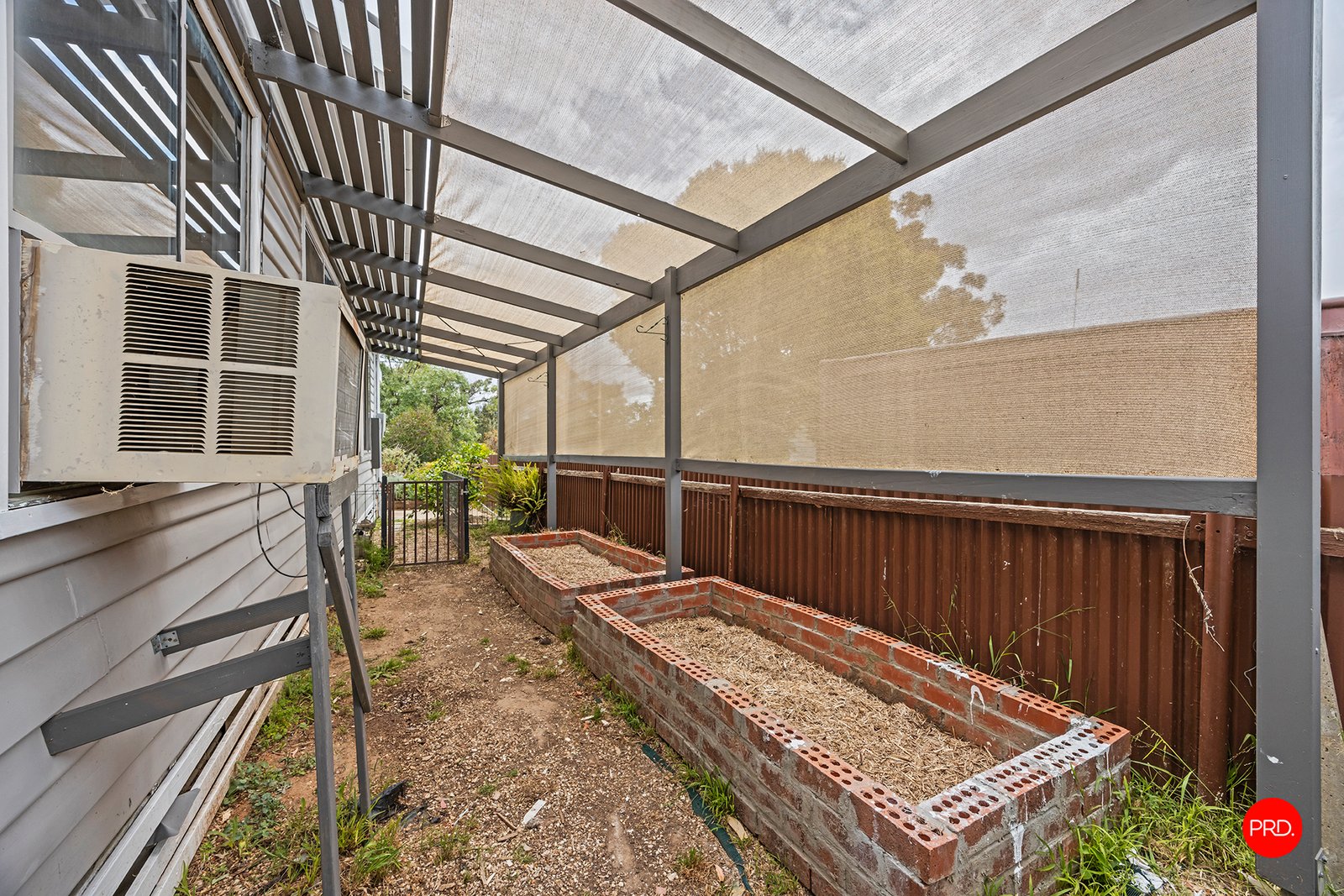 5 Brown Street CALIFORNIA GULLY 13