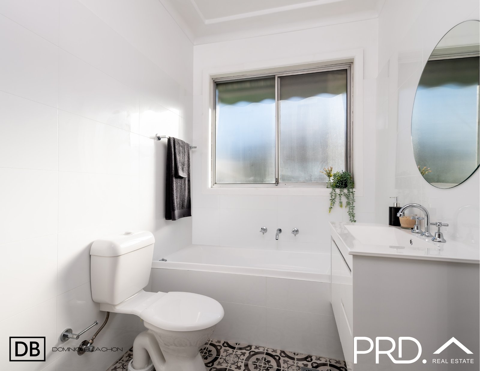 5 Browning Street EAST HILLS 9