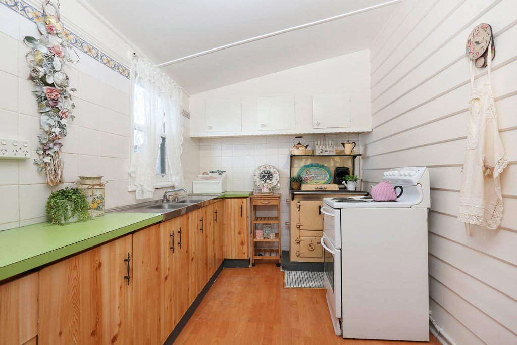 5 Brownsville Avenue BROWNSVILLE 7