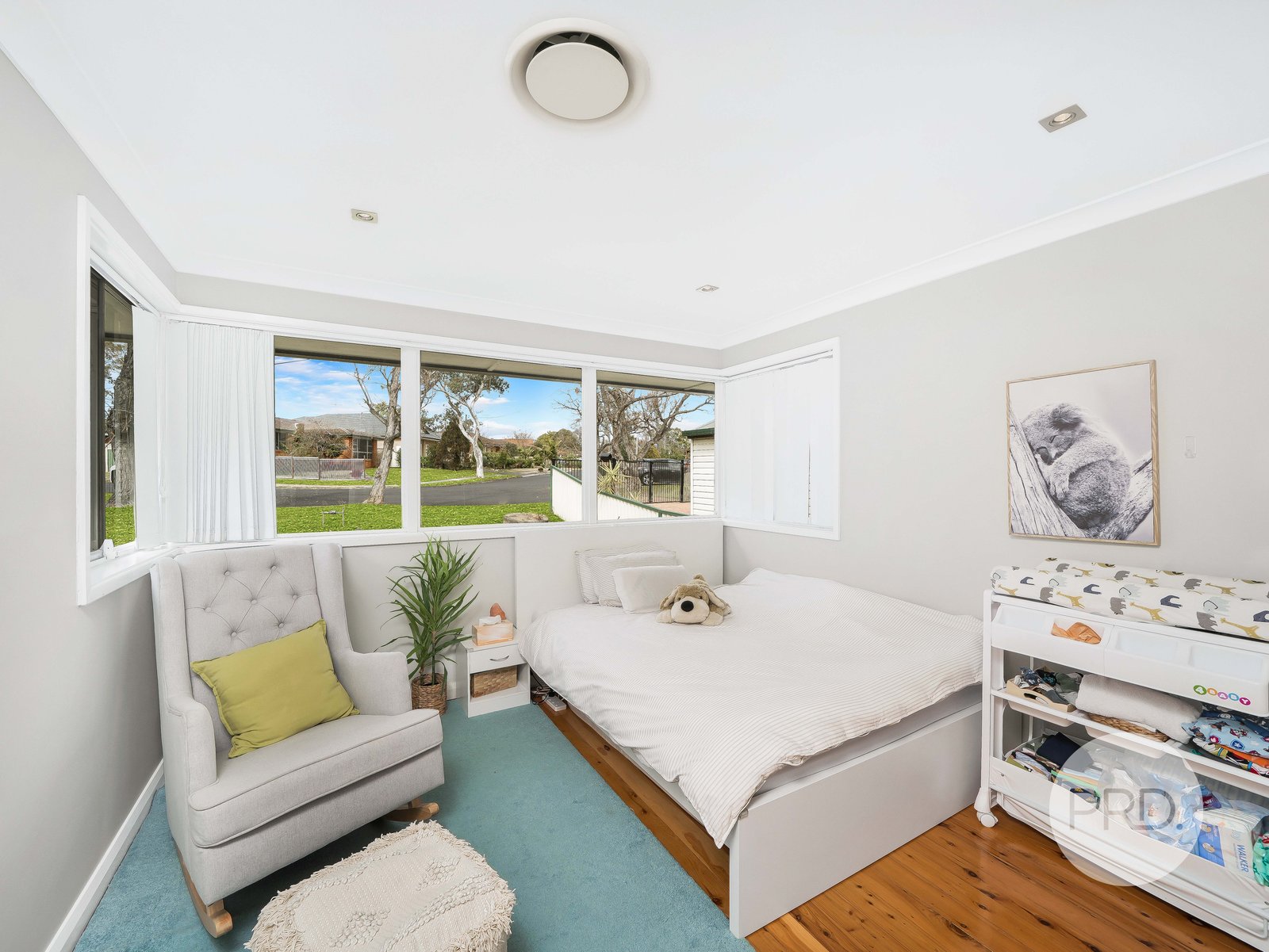 5 Brudenell Avenue LEUMEAH 6