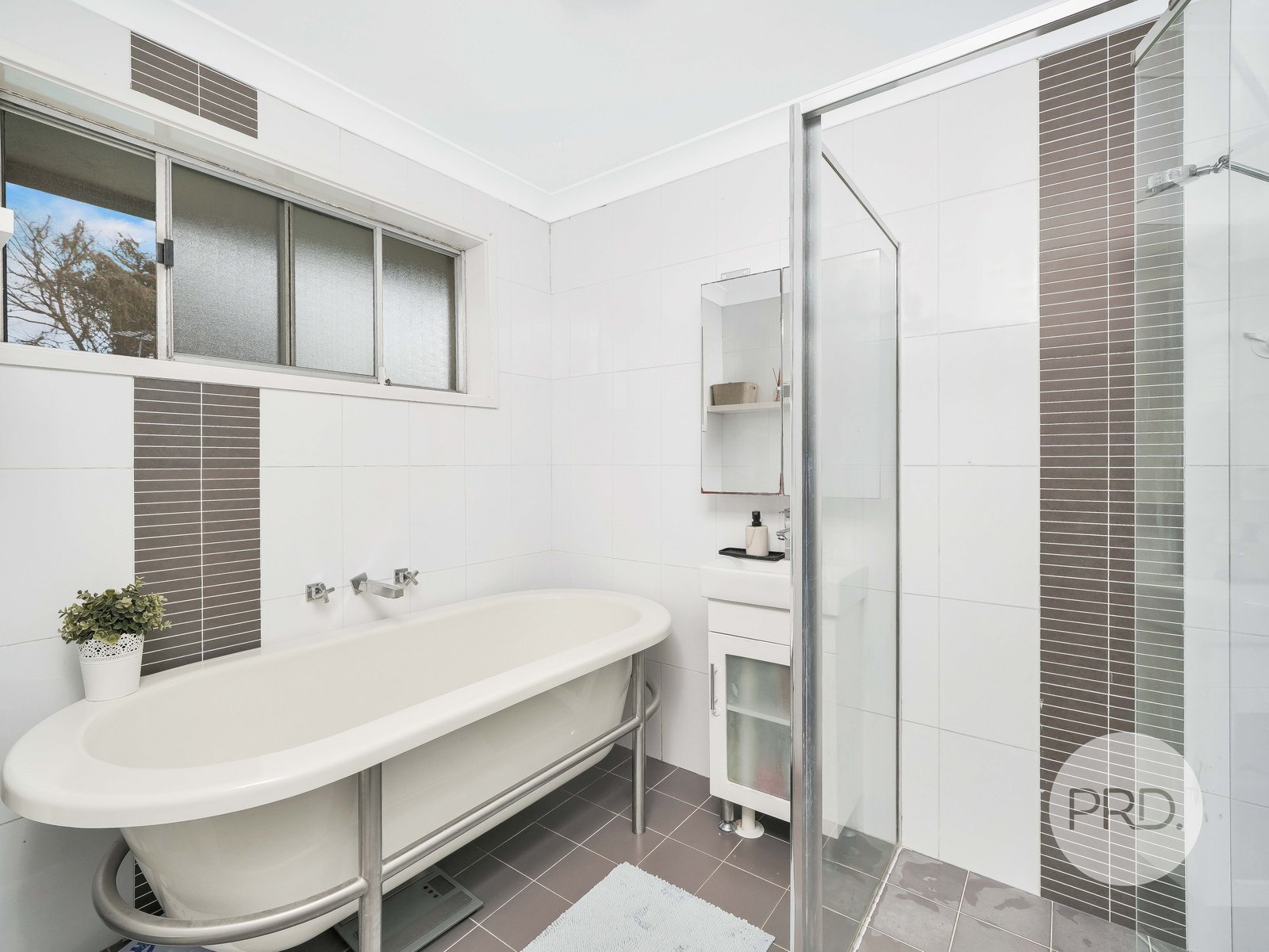 5 Brudenell Avenue LEUMEAH 7