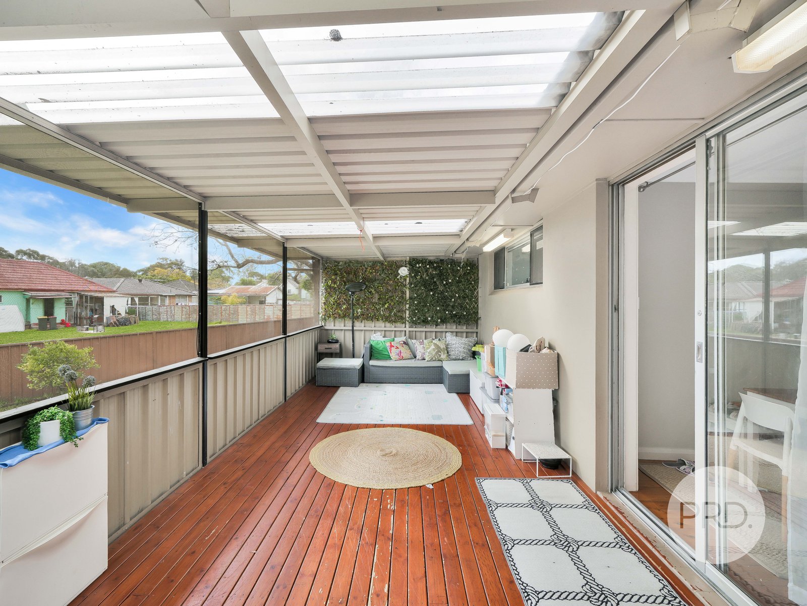 5 Brudenell Avenue LEUMEAH 9