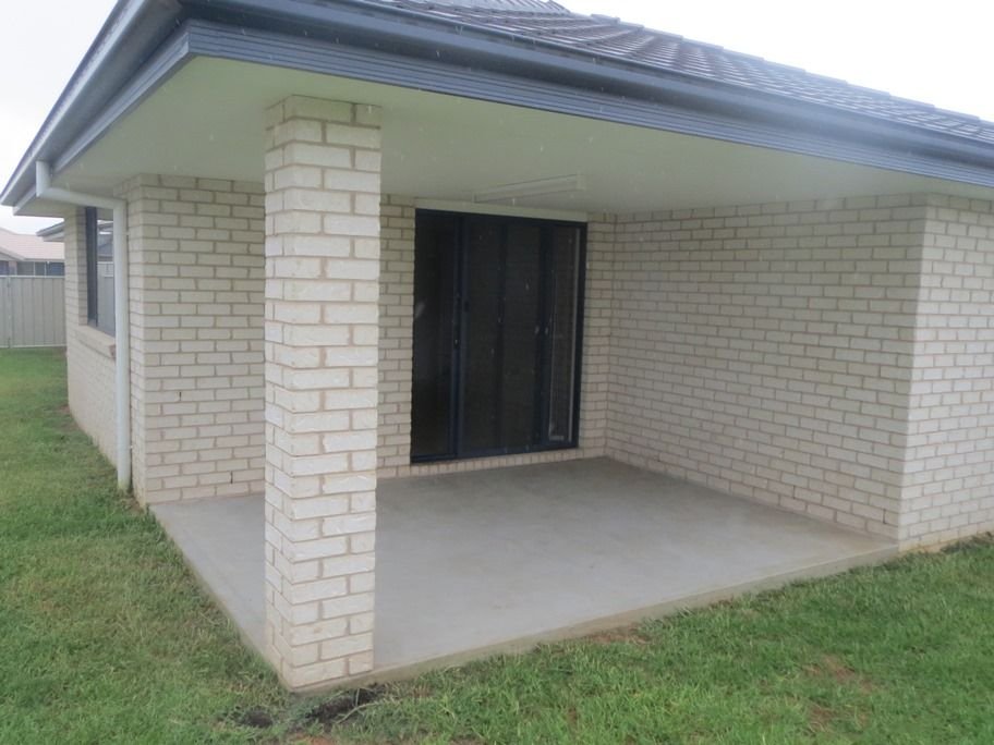 5 Brushbox Grove TAMWORTH 4