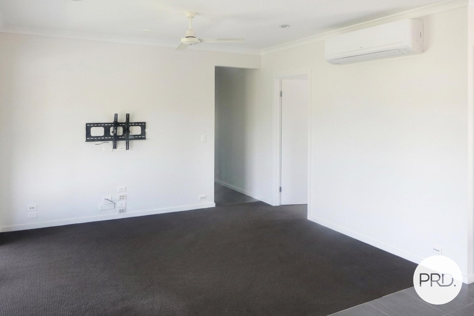 5 Buchanen Street BOYNE ISLAND 7