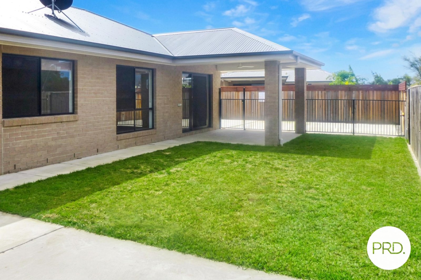 5 Buchanen Street BOYNE ISLAND 11
