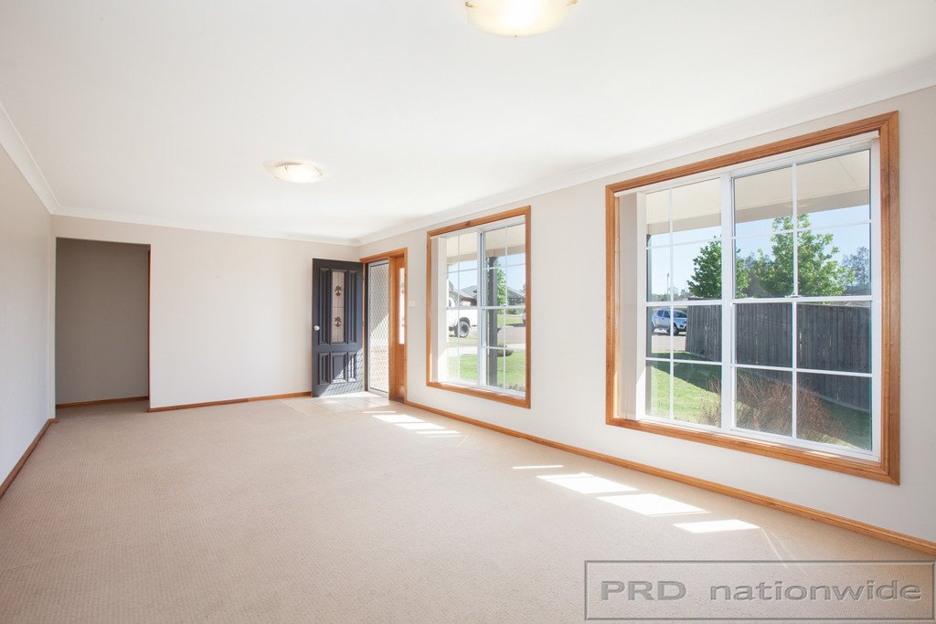 5 Budburst Court BRANXTON 4
