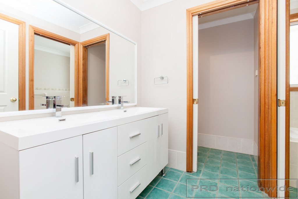 5 Budburst Court BRANXTON 11