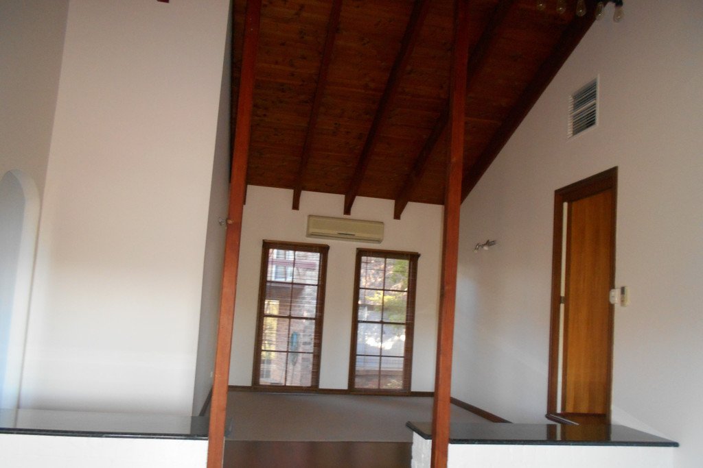 5 Bundara Crescent TUMUT 4