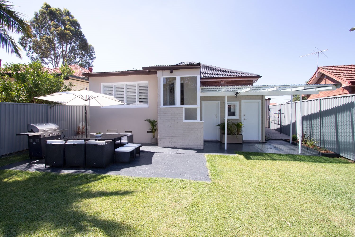 5 BUNGALOW Road ROSELANDS 9